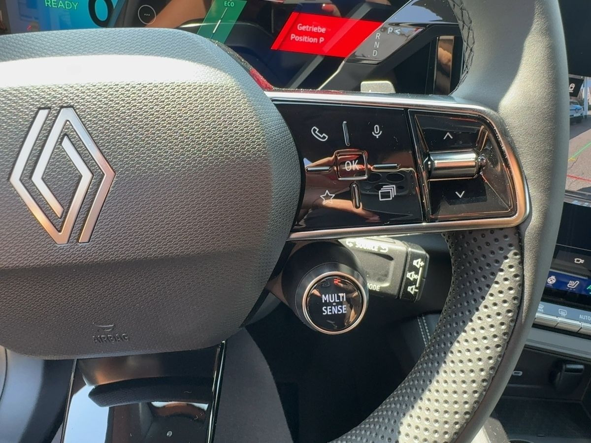 Fahrzeugabbildung Renault Espace Techno E-Tech Full Hybrid 200 SHZ Kamera