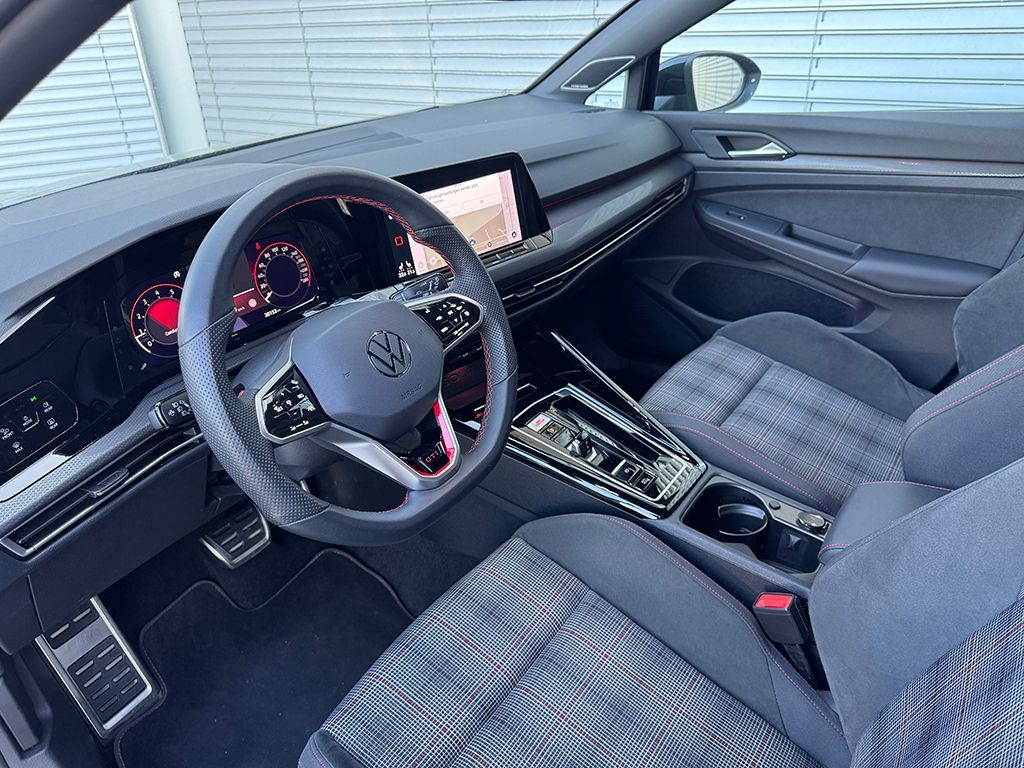 Golf VIII GTI 2.0 TSI DSG BLACK STYLE *NAVI*H&K*