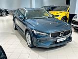 Volvo V60 Cross Country D4 AWD Geartronic - blaue Volvo V60 Cross Country