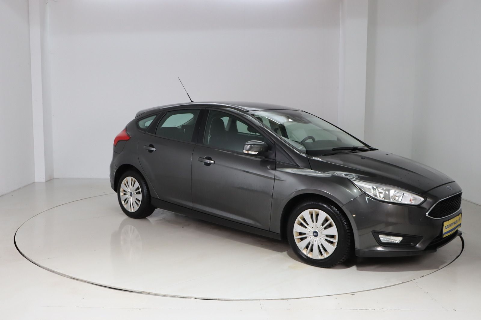 Fahrzeugabbildung Ford Focus 1.0 Ecoboost * SHZ * Tempomat