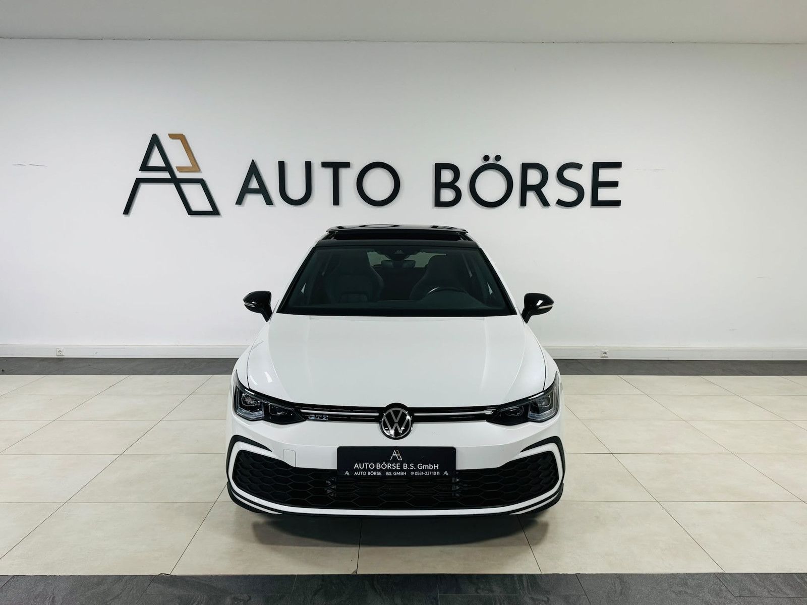 Volkswagen Golf GTE Black&Style eHybrid*PANO*STH*CAM*ACC*IQ imagem 2