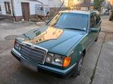 Mercedes-Benz W 124 Kombi 300D - Mercedes-Benz 300: D W124