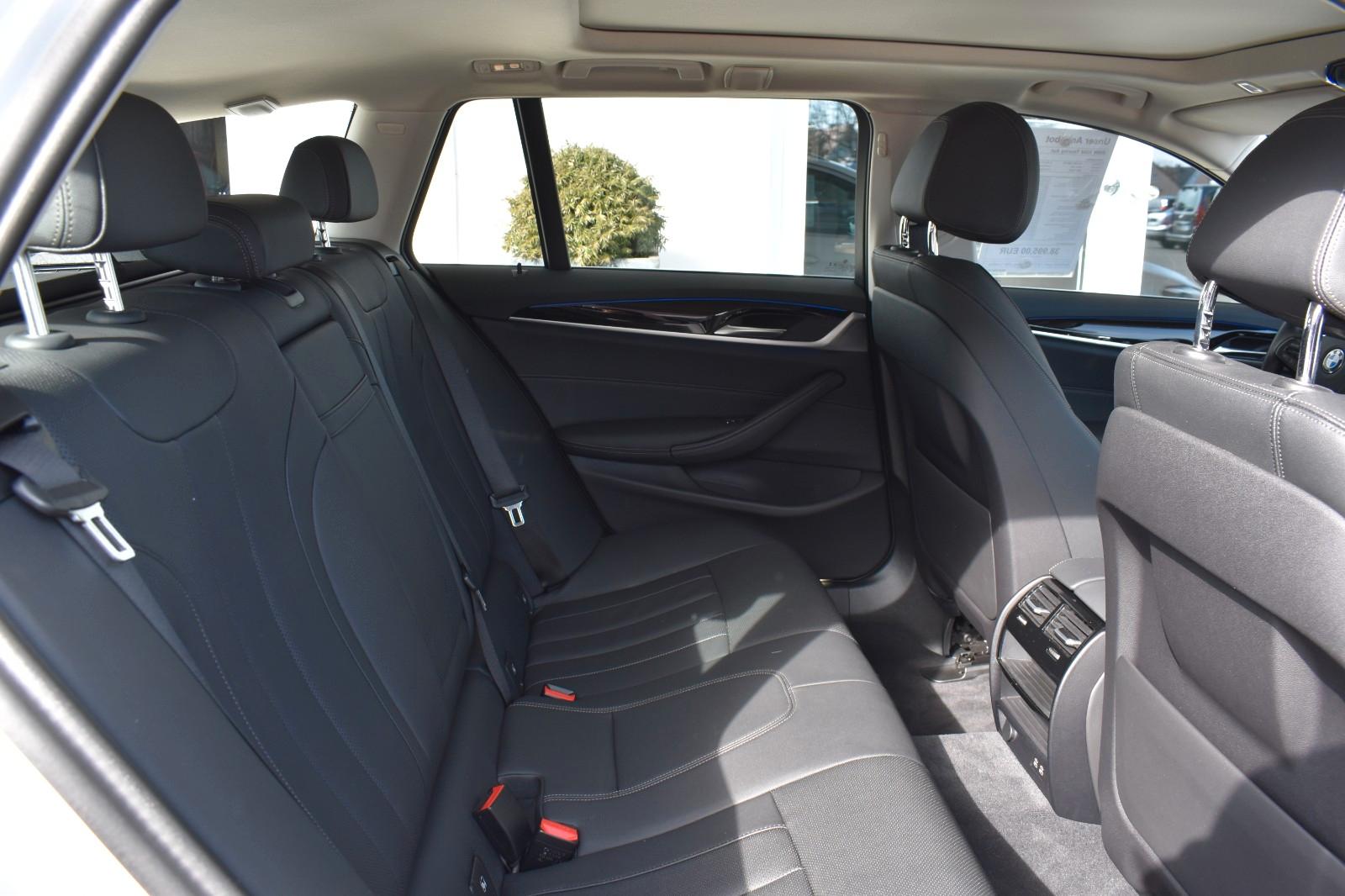 BMW 530d Touring Aut. PanoDach HUD Keyless Sitzhzg