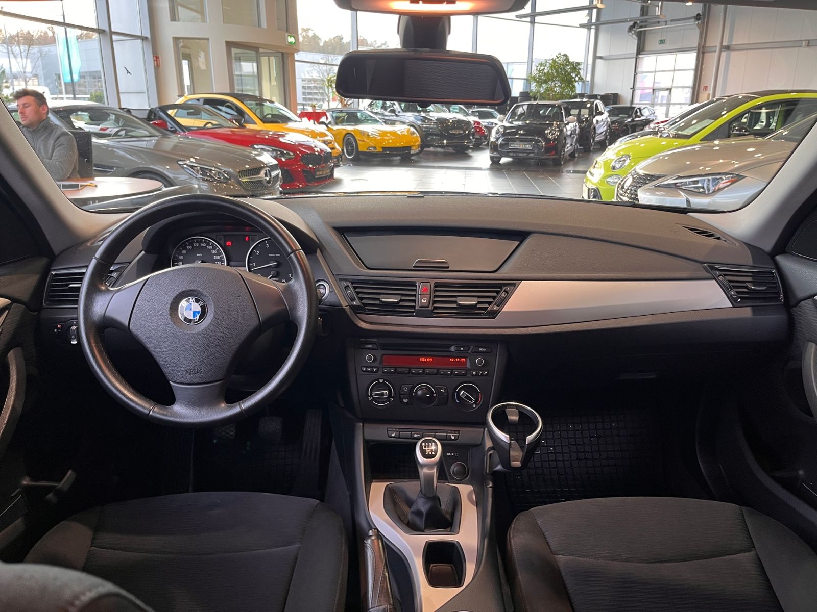 Fahrzeugabbildung BMW X1 18 i sDrive KLIMA SHZ