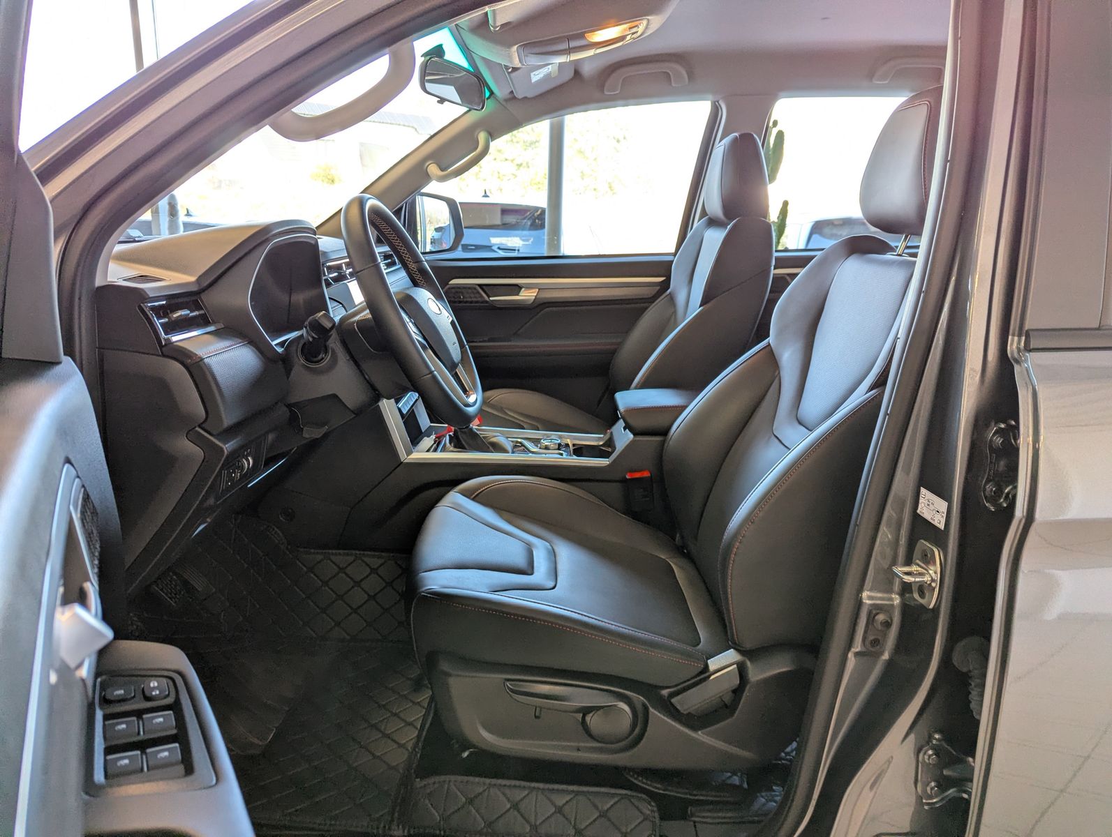 JAC 8 Pro 2,4 T Pick-Up 4WD Allrad 360° TEMP Leder - Image 13