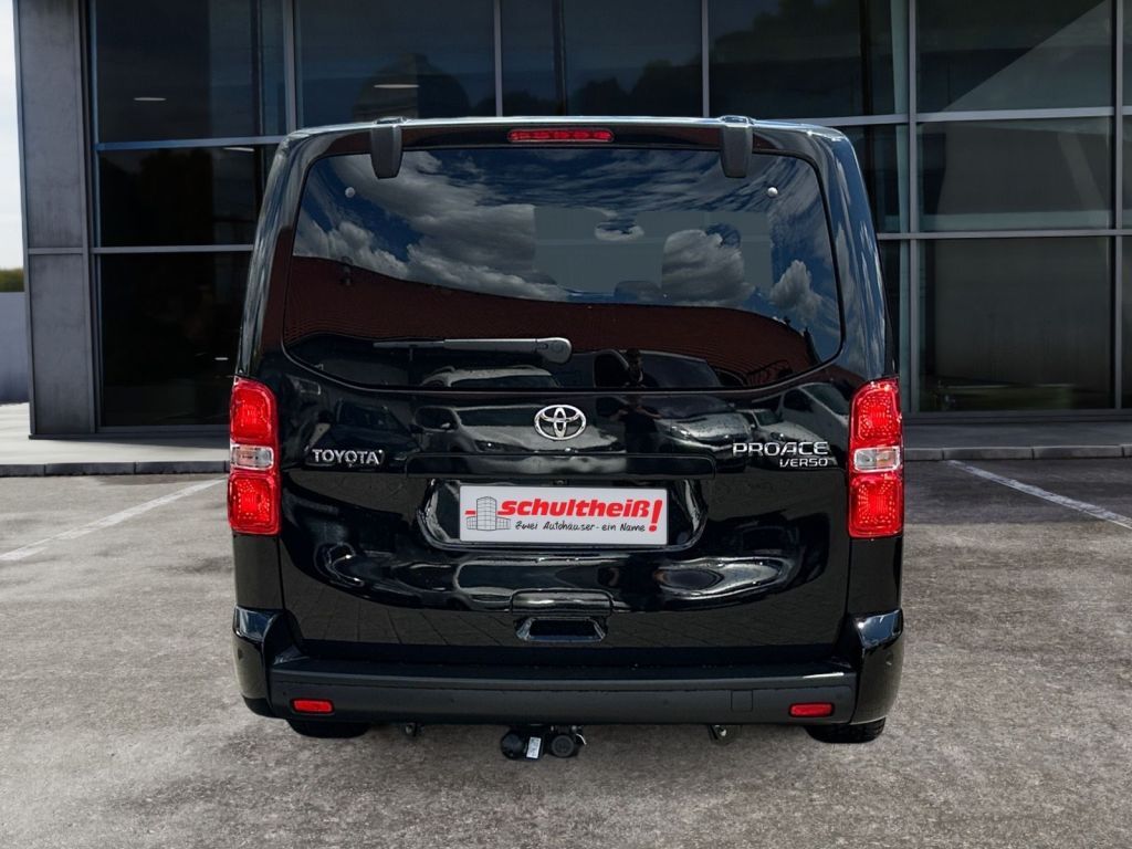 Fahrzeugabbildung Toyota Proace 2,0-l-D-4D L2 (7-Si.) Autm. Verso Executi