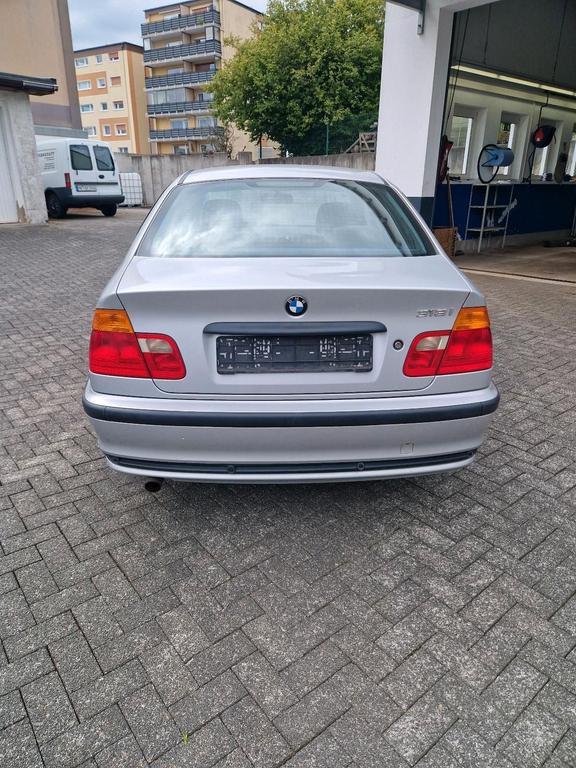 BMW 318