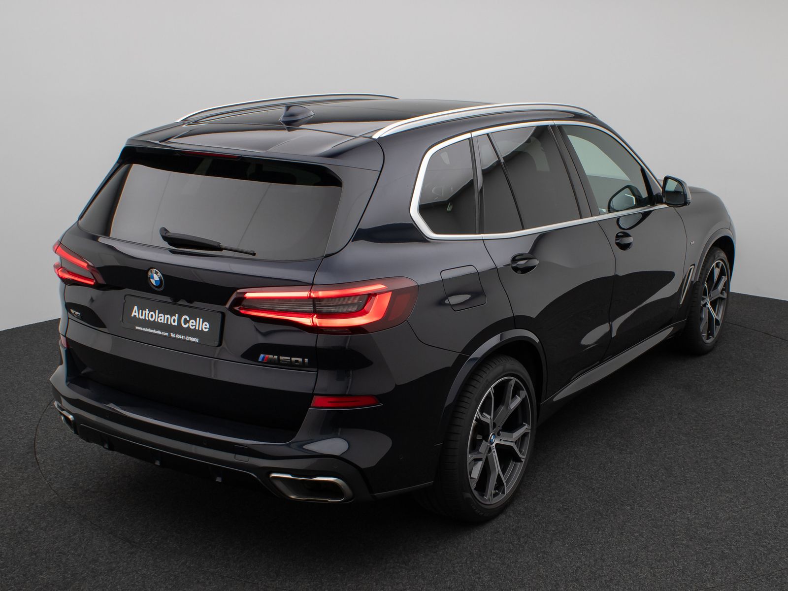 Fahrzeugabbildung BMW X5 M50i Panorama 360° Laser HUD DAB HiFi SoftCL
