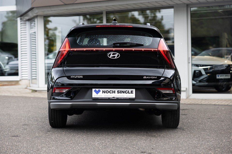 Fahrzeugabbildung Hyundai BAYON 1.0T 100PS DCT Trend BOSE Komfort