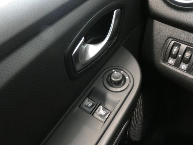 Clio 1.2 TCe 120 LIMITED ENERGY NAVI PDC KEYLESS