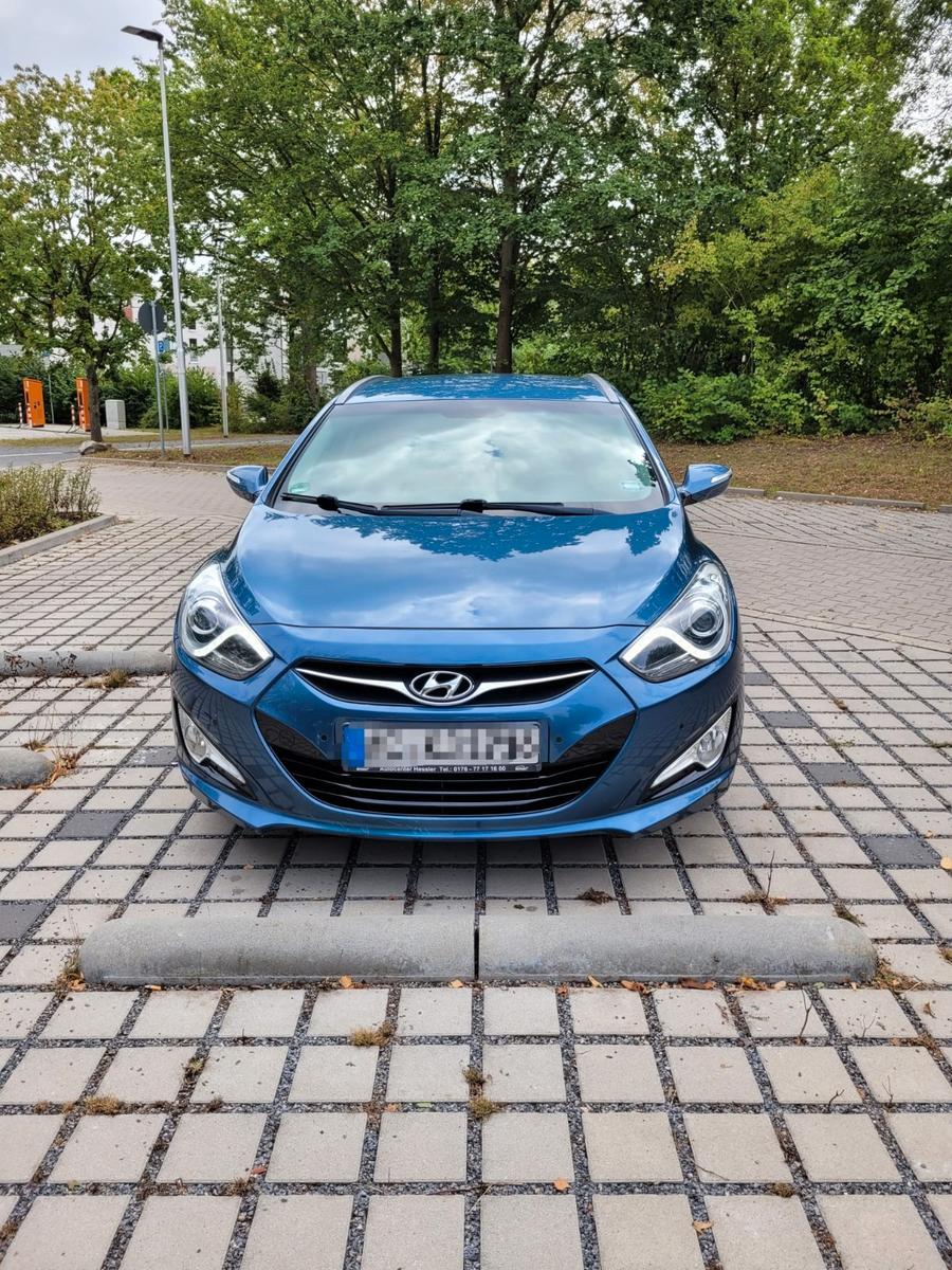 Hyundai i40 2012 — photo 8