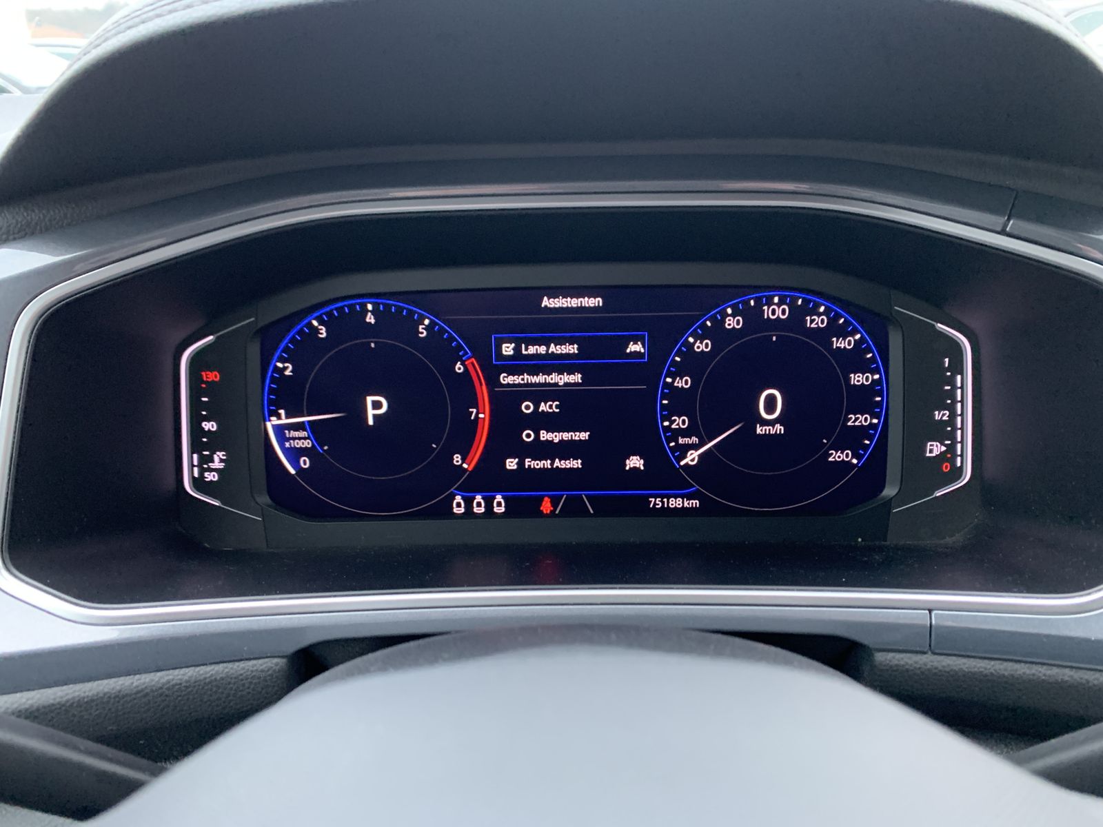 Fahrzeugabbildung Volkswagen T-Roc 1.5 TSI*Style*LED-Plus*Navi*ACC*Navi*