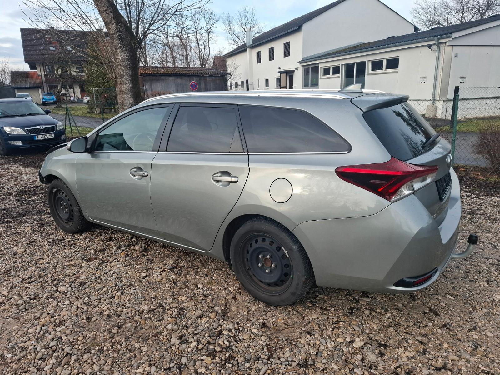 Toyota Auris Touring Sports Edition .1.6.Navi.Kämera.