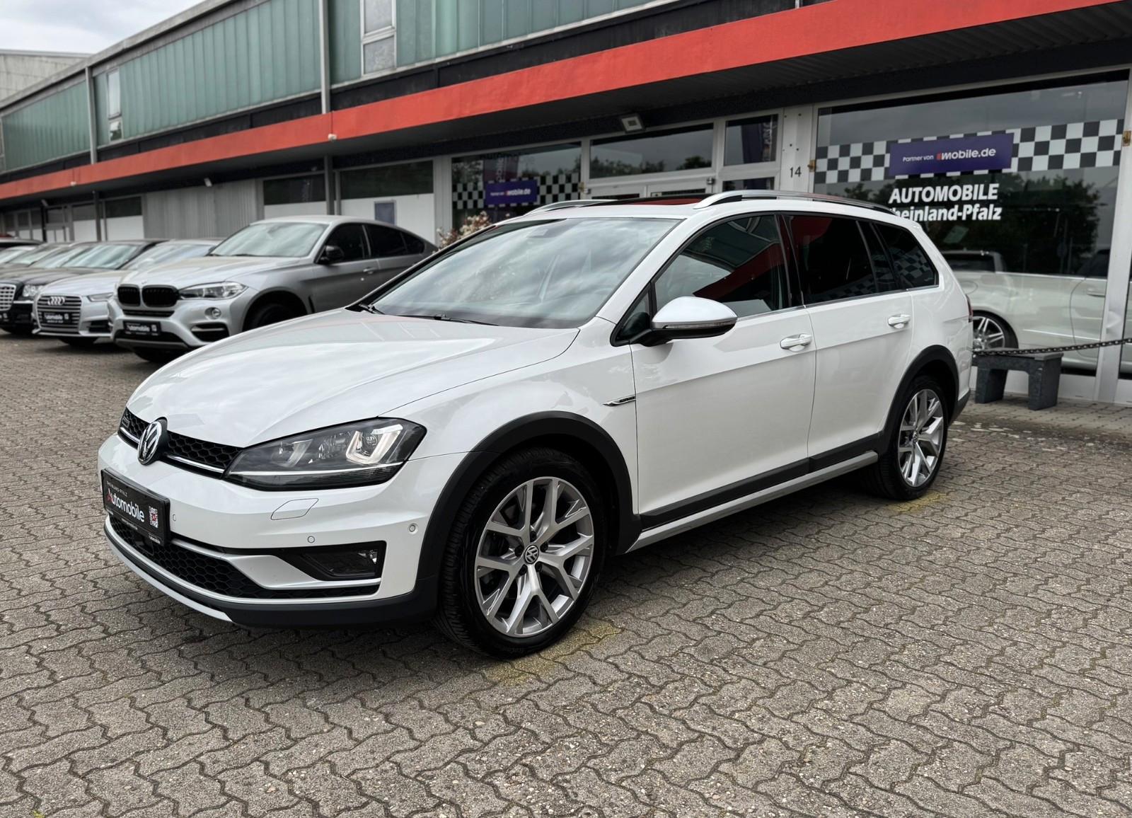 Volkswagen Golf VII Alltrack Variant BMT 4Motion/AHK/Pano