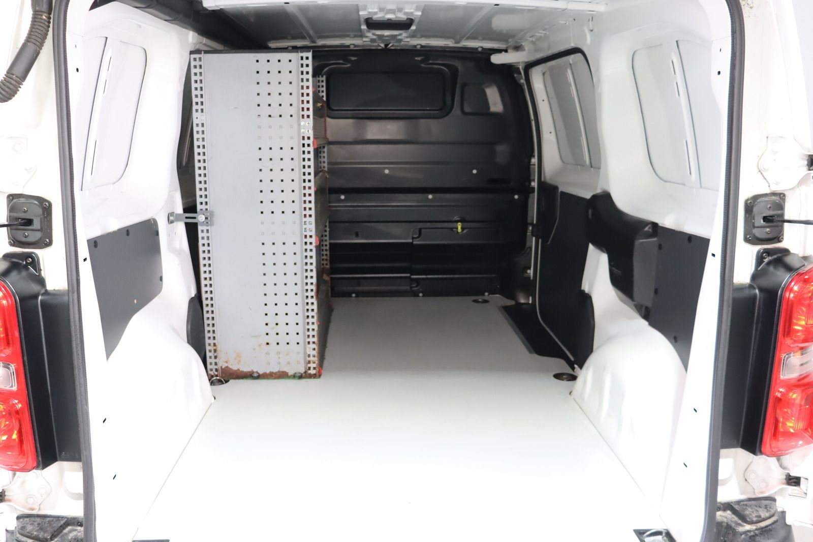 Fahrzeugabbildung Citroën Jumpy Kasten JMY Club L2H1 * el. Schiebetür *
