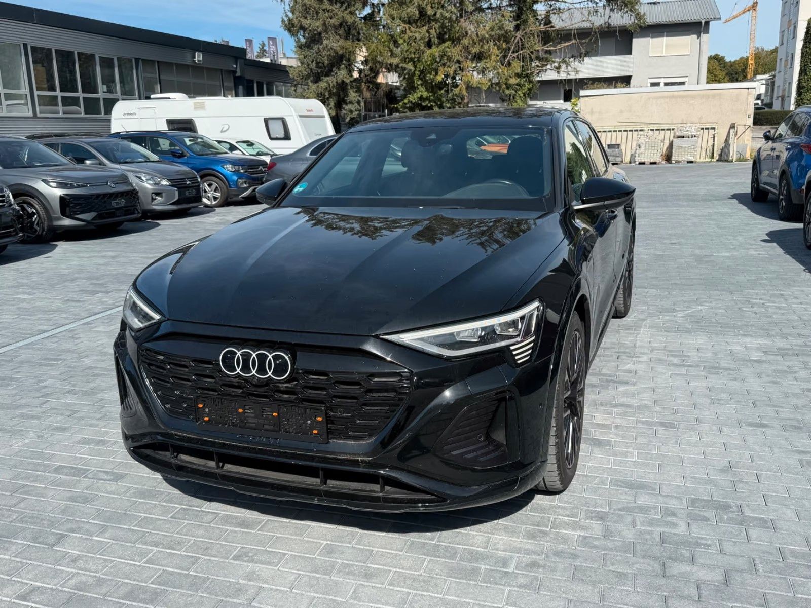 Audi Q8 e-tron 55 quattro S line imagem 3