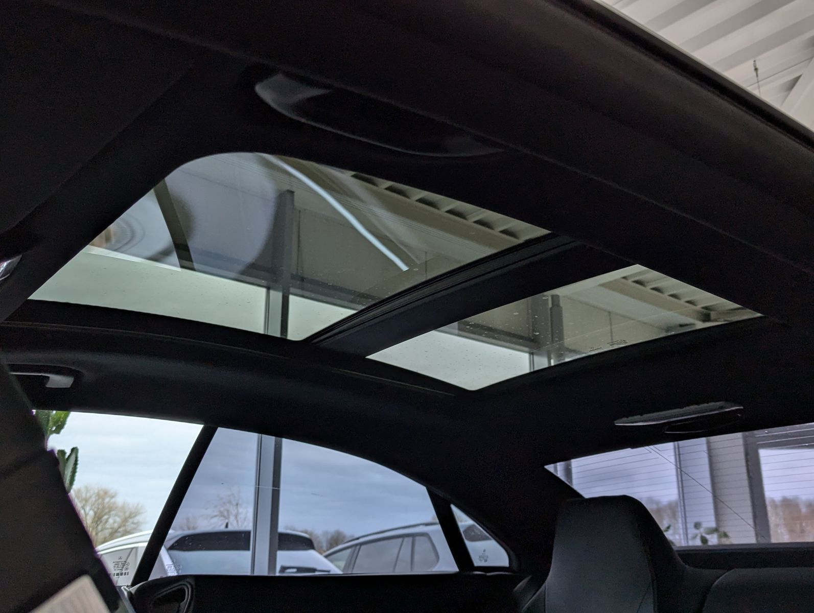MERCEDES-BENZ E 350 CGI Ava. Memory Leder Navi Pano Sport-Fahr - Image 14