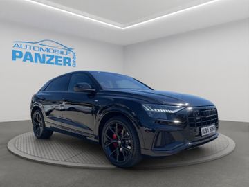 Audi Q8 - 8