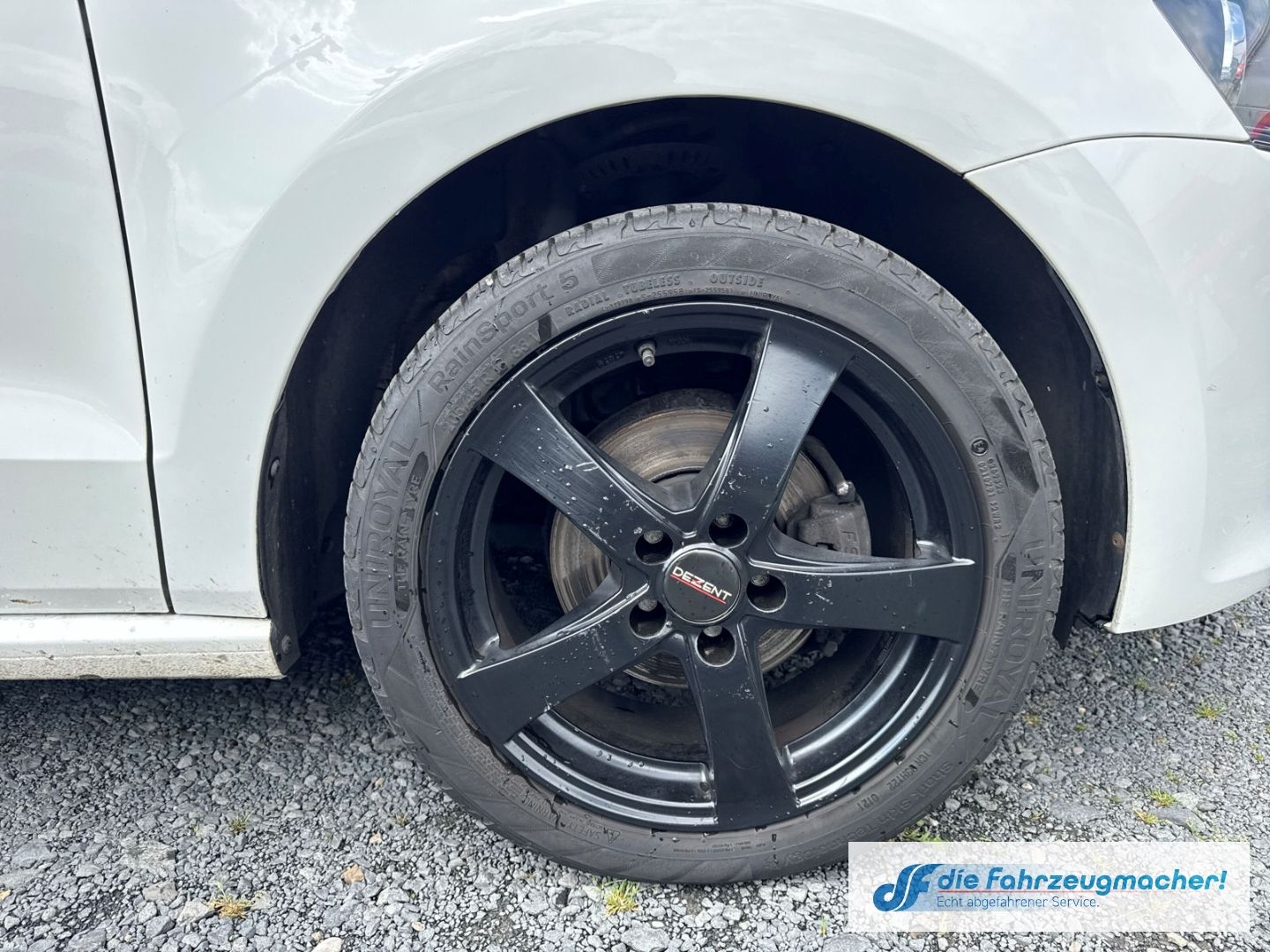 Fahrzeugabbildung Volkswagen Polo V Trendline Klimaautom Berganfahrass.*EXPOR