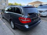 Mercedes-Benz E 220 E T-Modell E 220 CDI BlueEfficiency - gebrauchte Mercedes-Benz E 220 aus dem Jahr 2011
