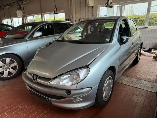 Peugeot 206 Style 110 Automatik Klima