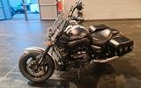 Triumph Rocket3 Roadster - TRIUMPH CHOPPER