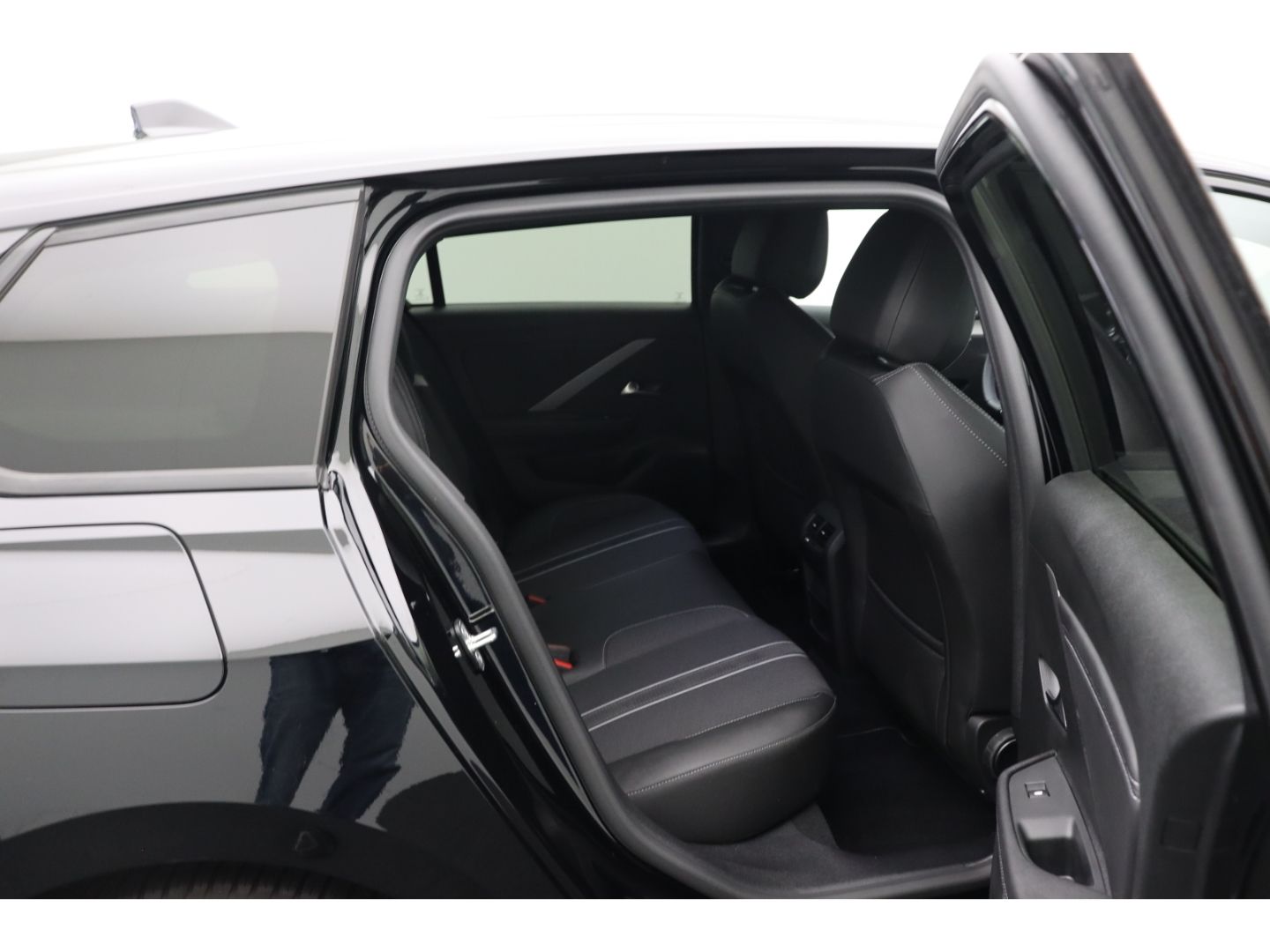 Fahrzeugabbildung Opel Astra L Sports Tourer GS Kamera ACC SHZ