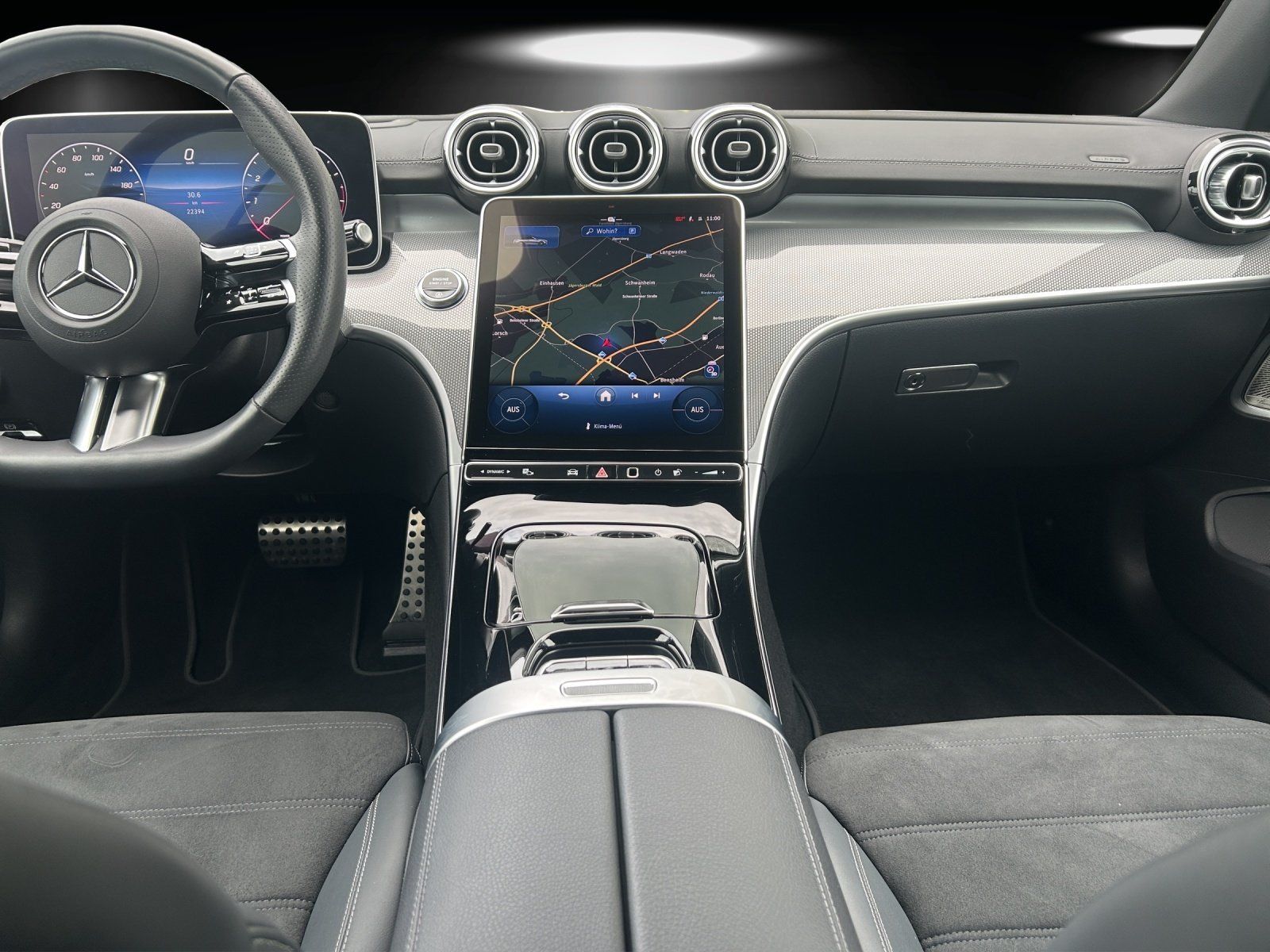 Fahrzeugabbildung Mercedes-Benz CLE450 4M Cabrio AMG Prem+ DISTRO Night DBC Memo