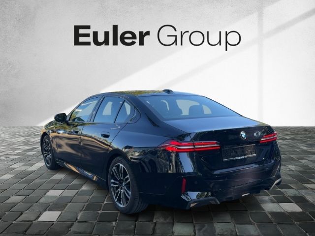 BMW 520 d xDrive Lim. Sportpaket HUD Navi Digitales foto 3