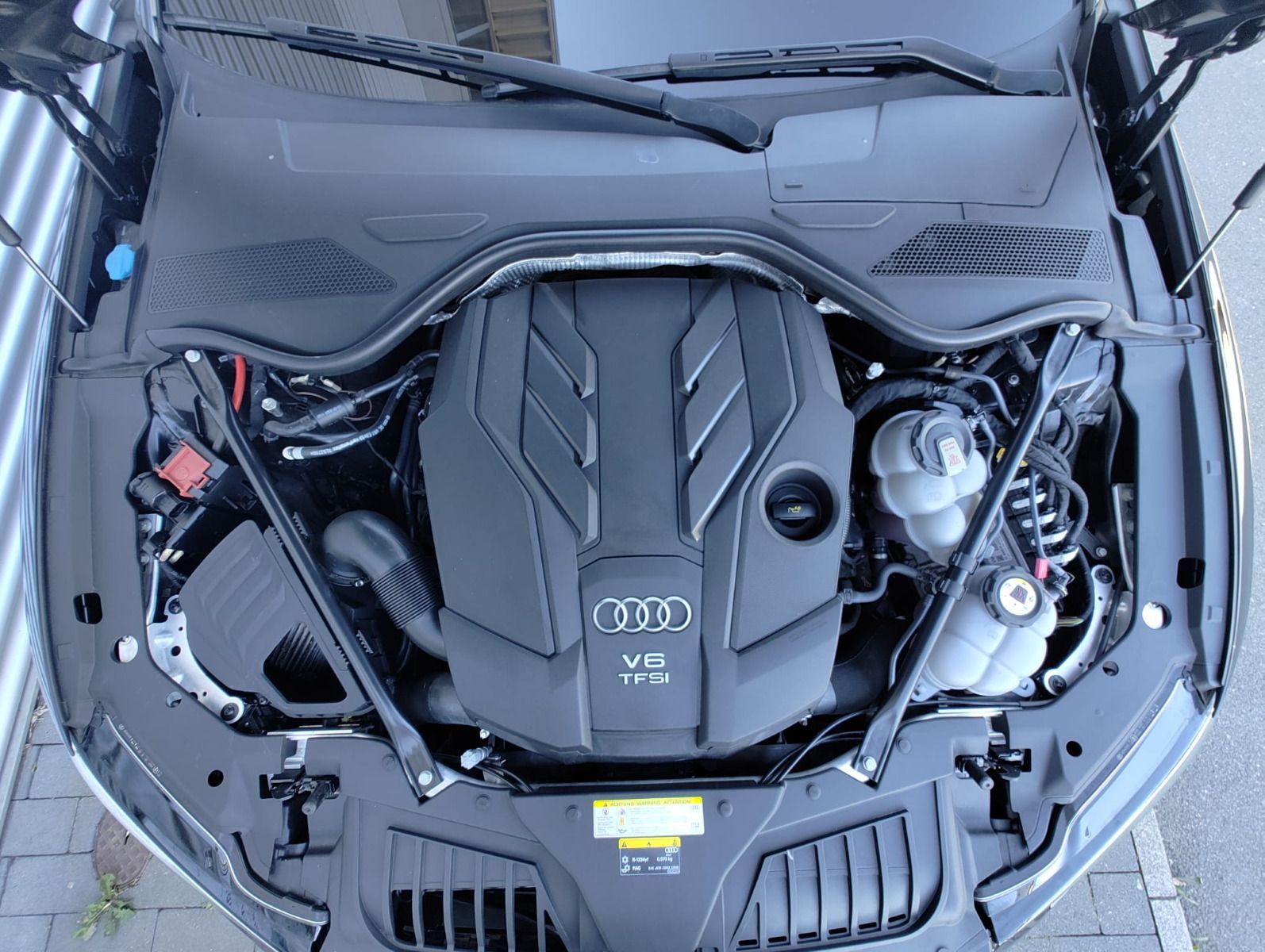 Audi A8 - Bild 8