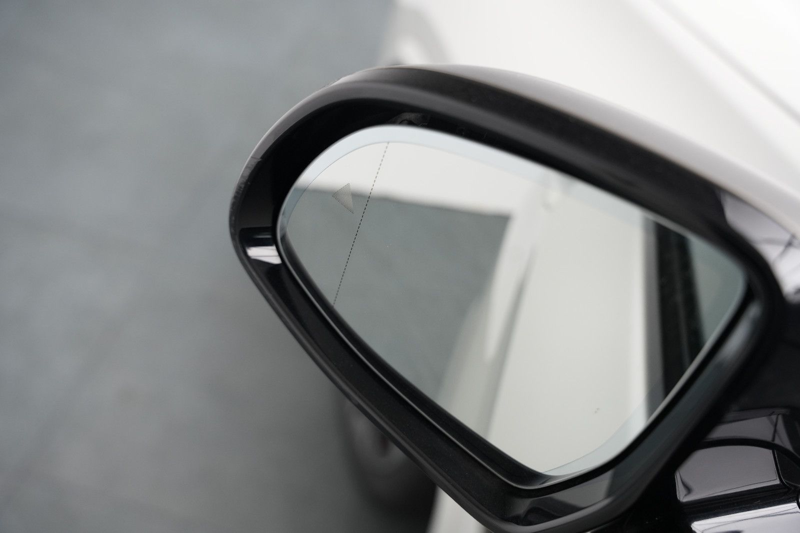 Fahrzeugabbildung BMW X4 M40 /HUD/LED/AHK/Leder/HUD/Ambiente/360°Cam/