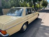 Mercedes-Benz Sehr gepflegter Oldtimer Daimler Benz Stri... - Mercedes-Benz 230 in Leipzig