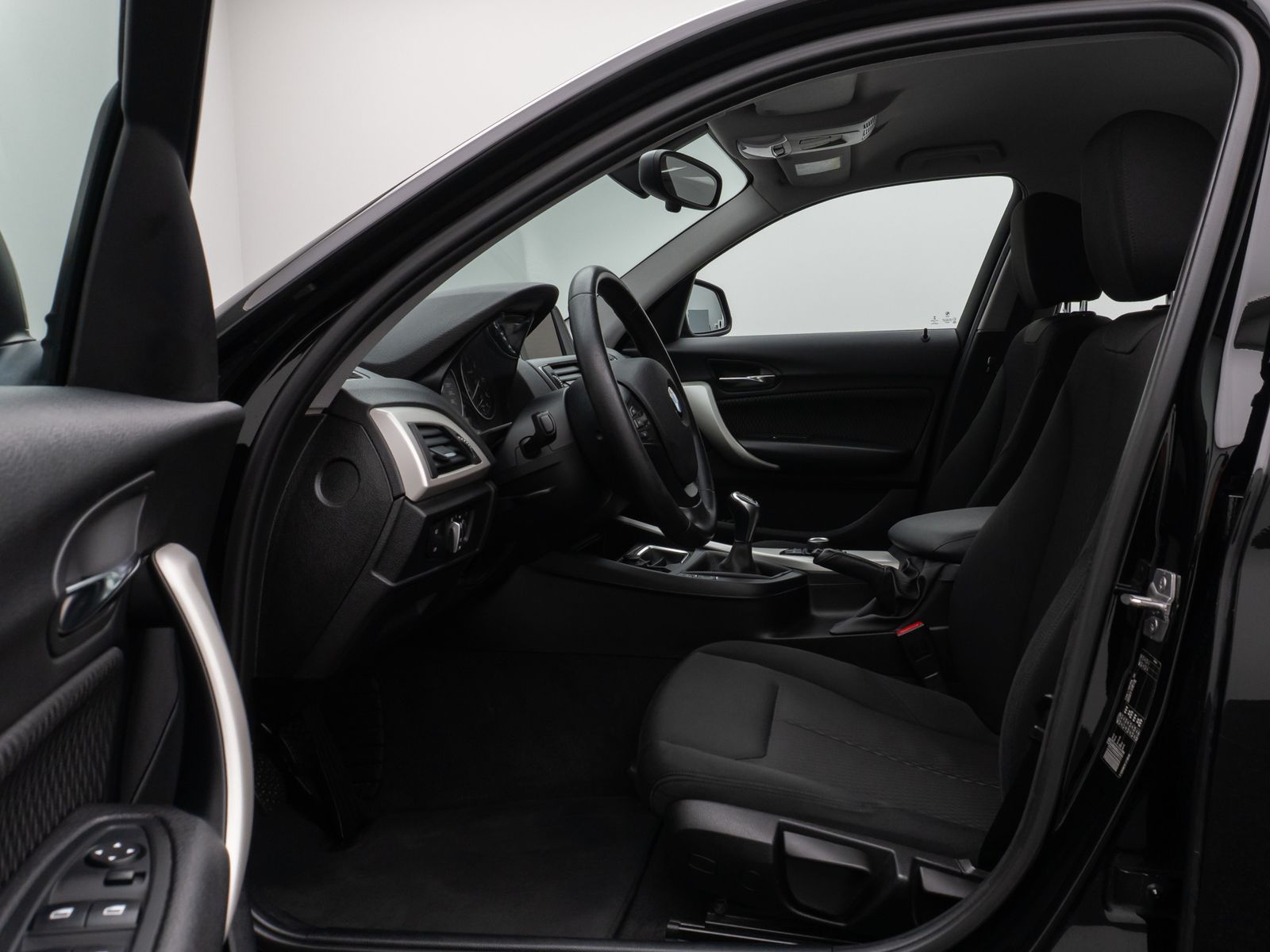 Fahrzeugabbildung BMW 118d Advantage PDChint Sitzhzg Geschwindigkeits