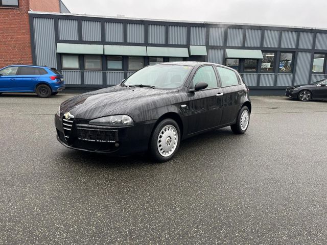 Alfa Romeo 147 1.6 TS16V Distinctive//LEDER/NEUWERTIGE REIR