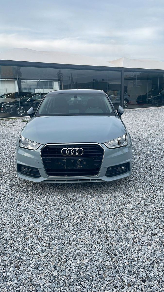 AUDI Audi A1 1.0 82 CV TFSI Admired