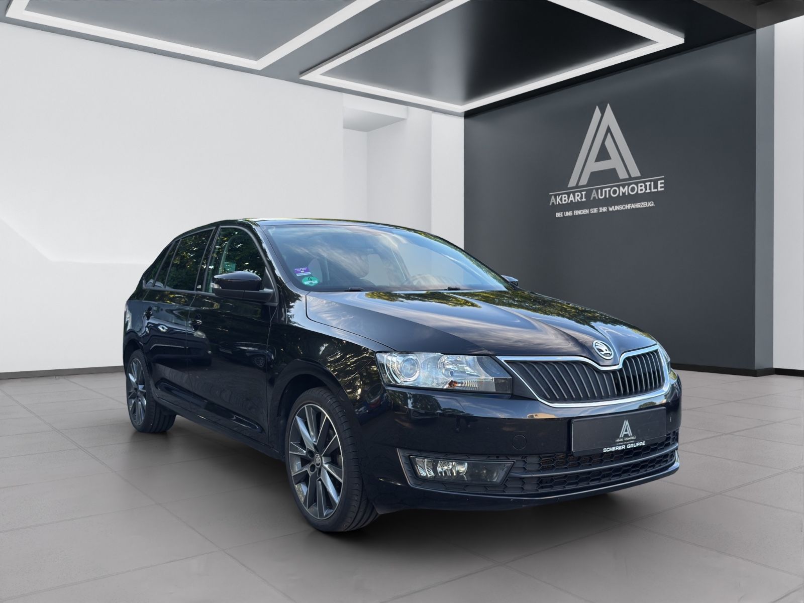 Fahrzeugabbildung SKODA Rapid Spaceback Edition*Pano*TÜV*Neu*2.Hand*