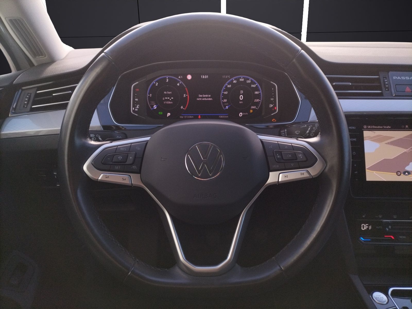 Fahrzeugabbildung Volkswagen Passat Variant TDI Business DSG Matrix AHK Navi