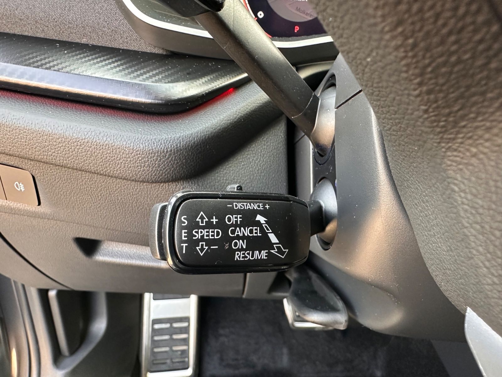 Fahrzeugabbildung SKODA Octavia Combi RS 2.0 TSI Matrix/Pano/Navi/ACC