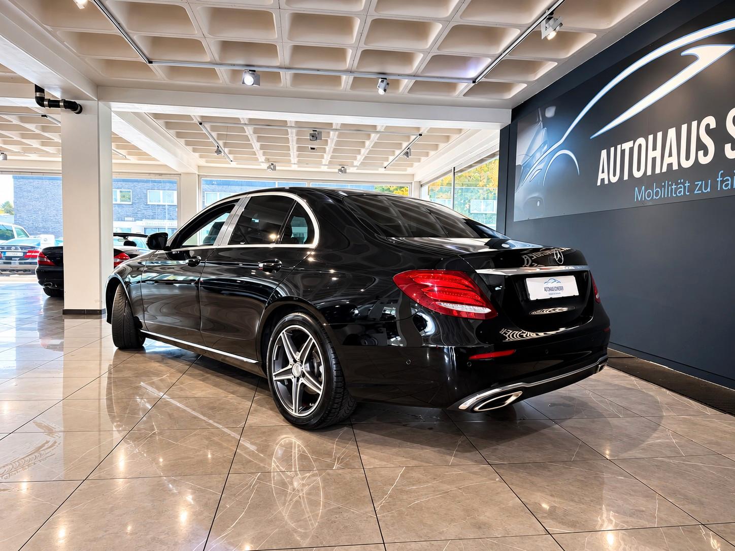 Mercedes-Benz E 200 Limousine*PDC*Navi*
