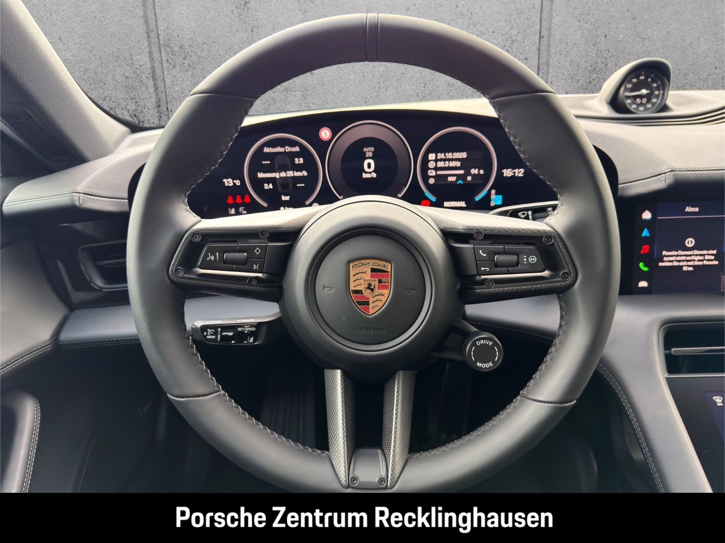 Porsche Taycan Black Edition SportDesign Paket Luftfeder foto 21