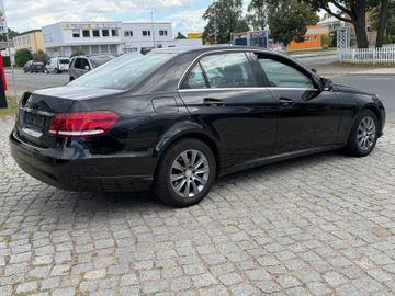 Mercedes E 200 - 4