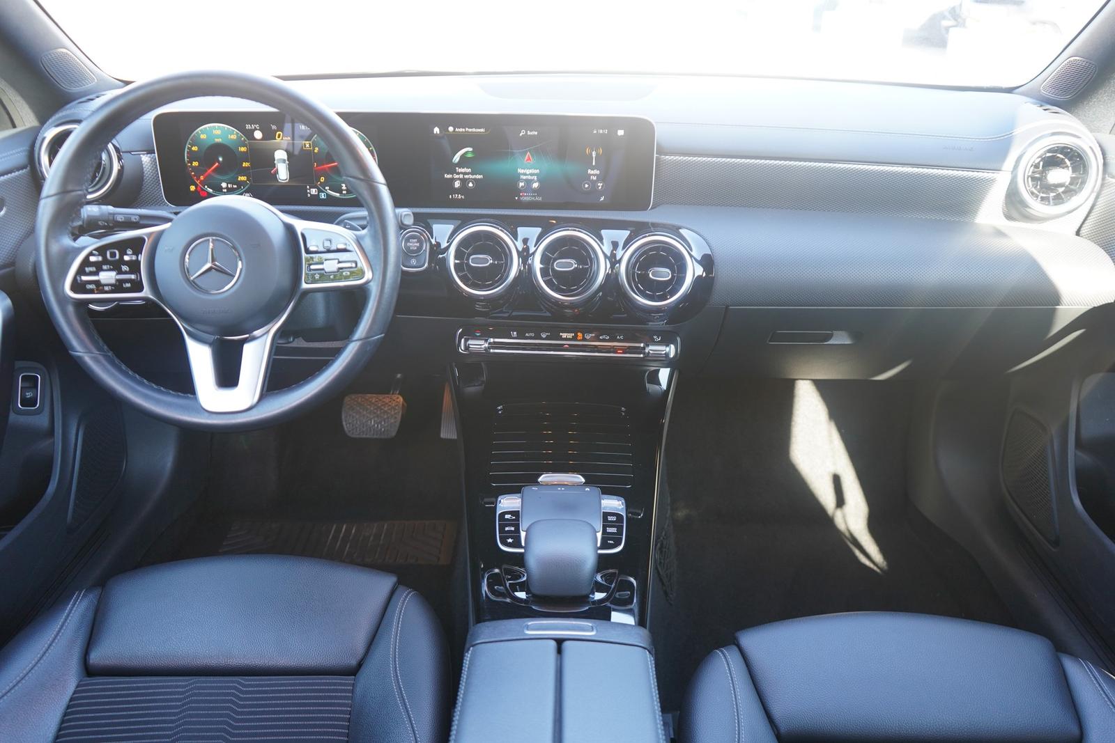 Mercedes-Benz CLA 200 Shooting Brake Progressive Navi Temp Kam