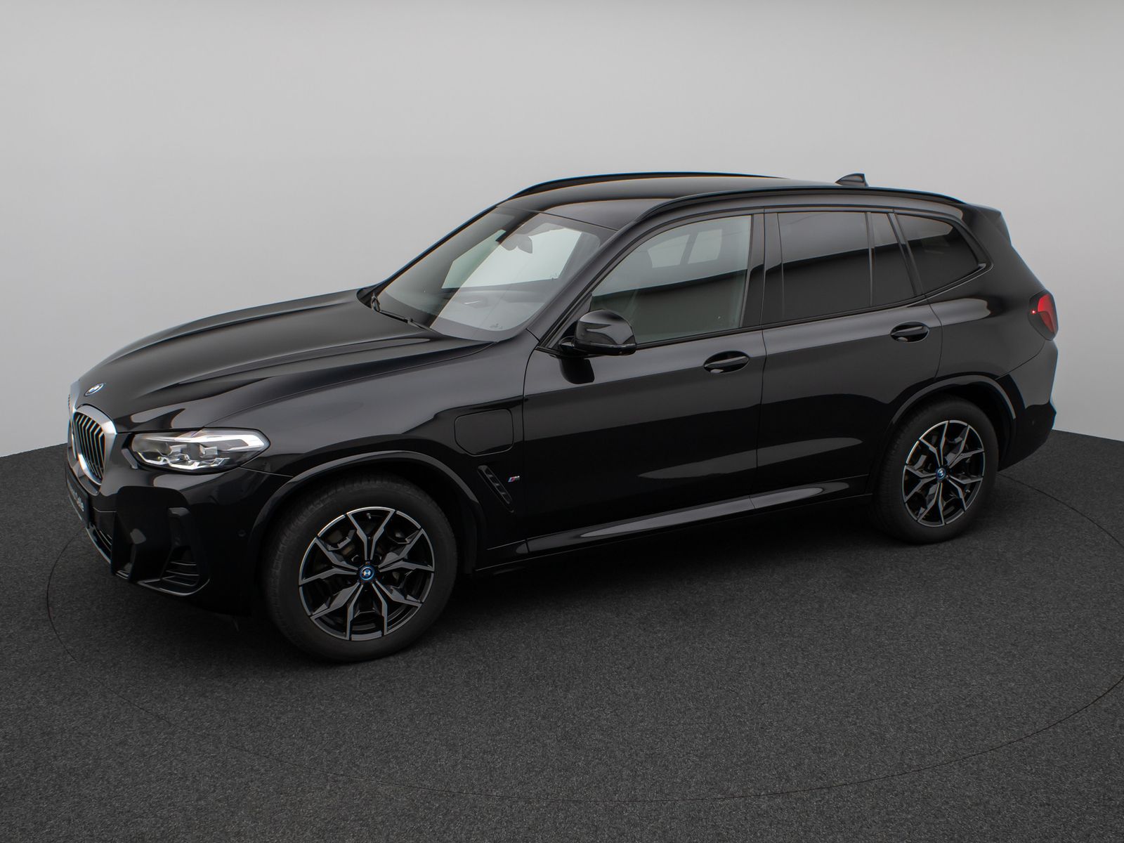 Fahrzeugabbildung BMW X3 xD30e M Sport 360° DAB HiFi AHK Leder 19Zoll