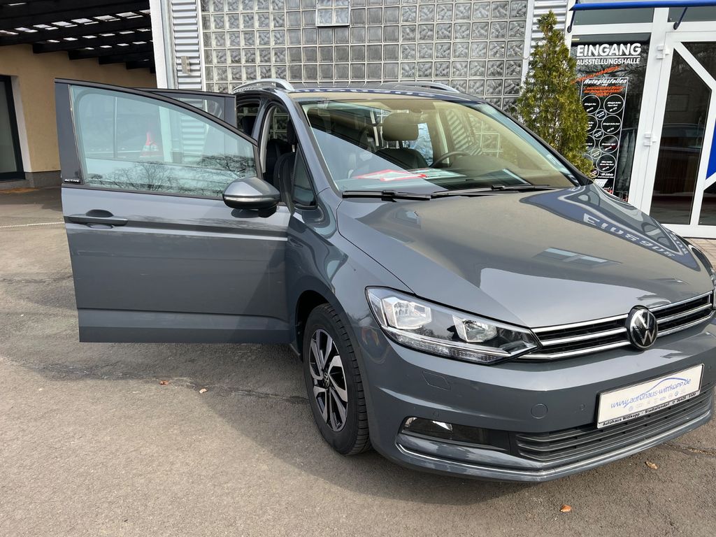 Image of Volkswagen Touran