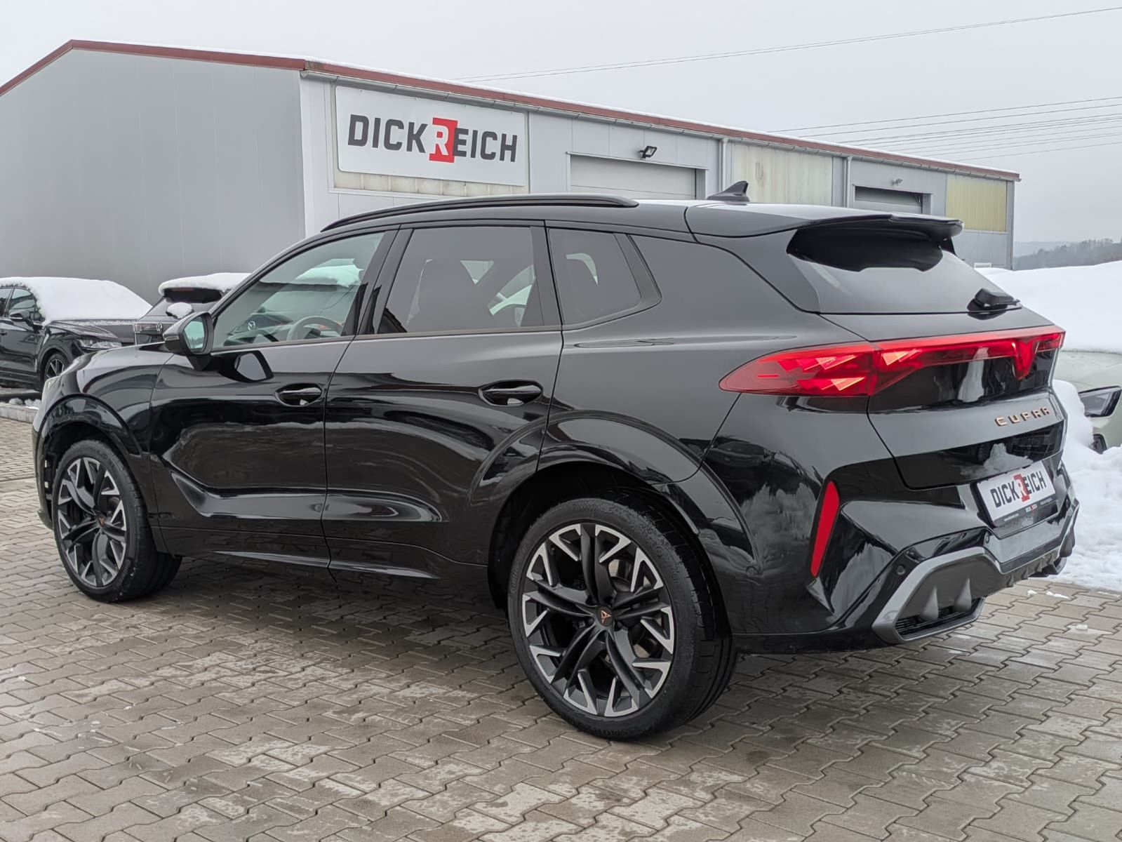 Fahrzeugabbildung CUPRA Terramar 2.0 TSI 4D VZ HUD*MATRIX*PANO*DCC*20"