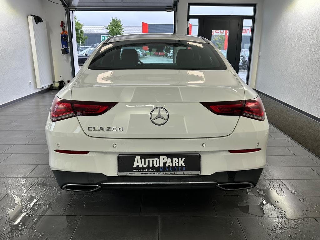 Mercedes-Benz CLA 200