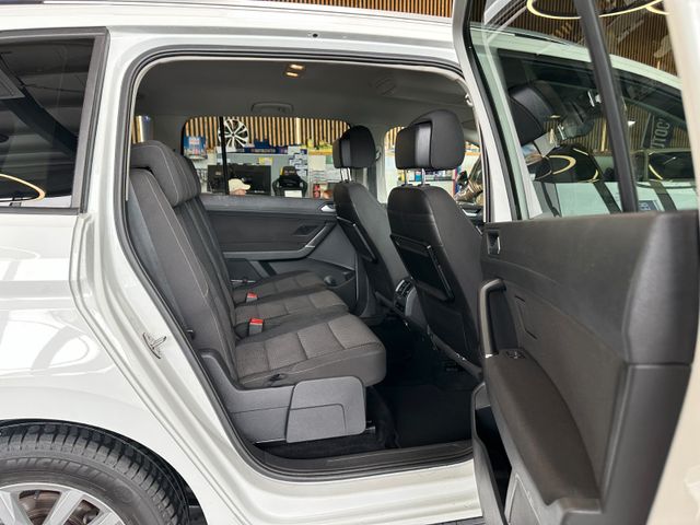 MYAUTOCENTER – Gebraucht- und Jahreswagen mit Werkstattservice in Pfaffenhofen Volkswagen Touran *R-Line*Sport*ACC*NAVI*2-ZONEN*LED*