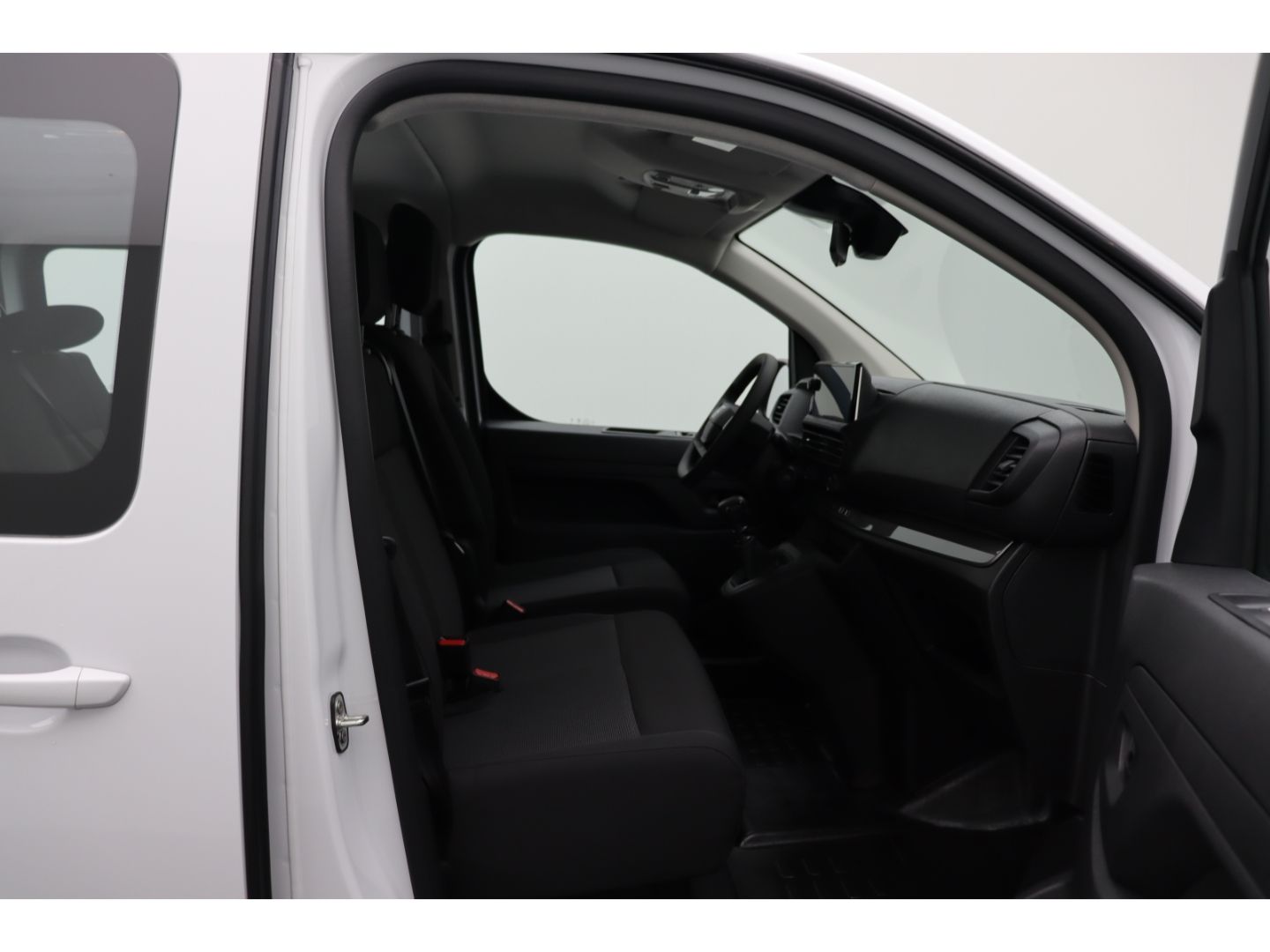 Fahrzeugabbildung Fiat Scudo L3 Flexcab Lang Digi Cockpit Navigation