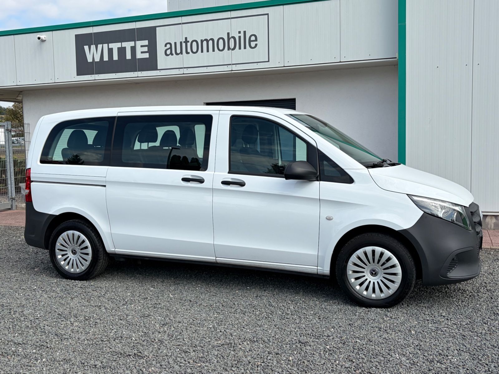Mercedes-Benz Vito Tourer PRO 114 CDI 4x4 Kompakt Standhz AHK foto 3