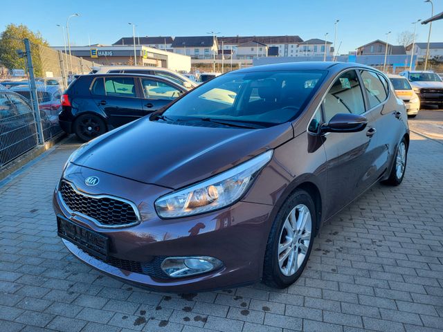 Kia cee'd / Ceed